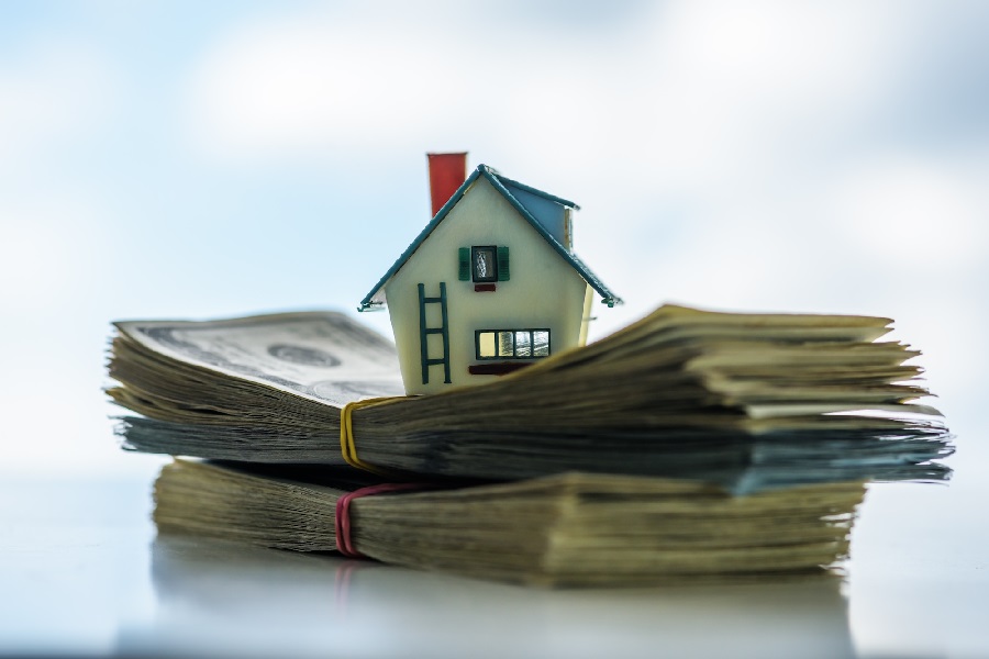 Why Cash Purchasers for Your Home? 